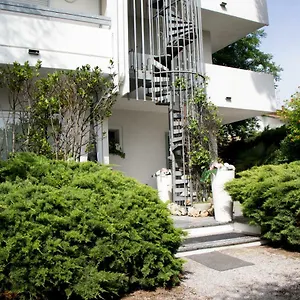 https://appartamenti-ferrari.emilia-romagnahotels.net